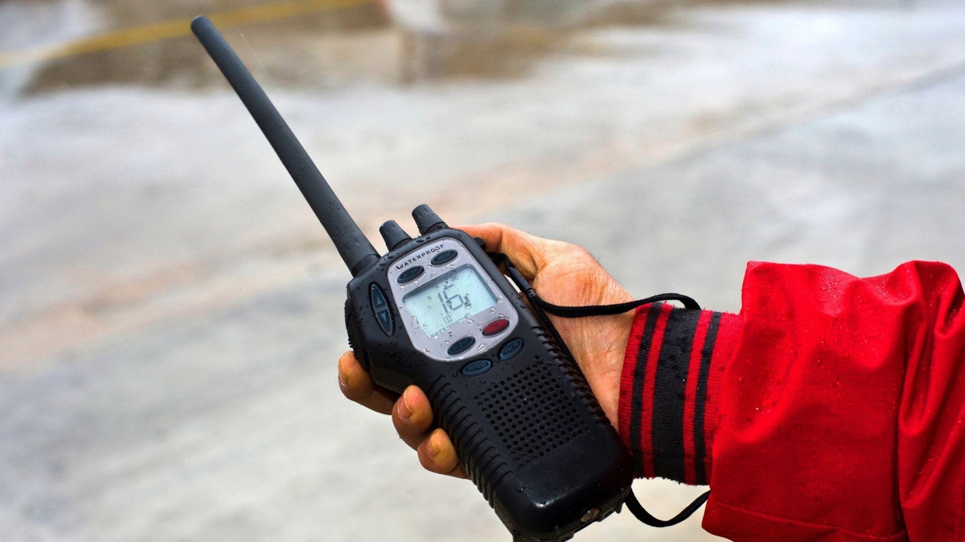VHF-Radio.jpg